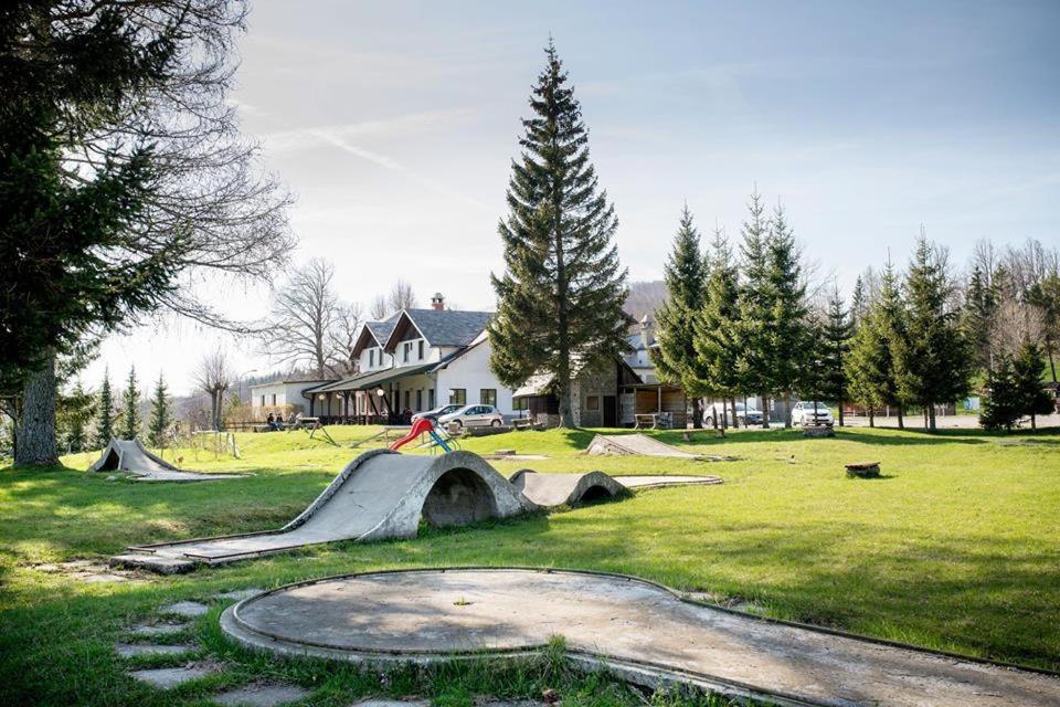 Gostilna Lokve Exterior foto